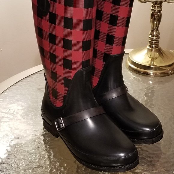 red buffalo plaid rain boots
